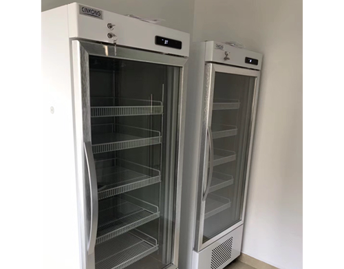 医用冰箱使用现场
